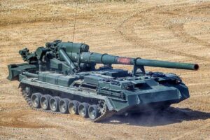 Read more about the article The 2S7 “Peony” is a Soviet 203 mm high-power self-propelled gun. It is applied on YOUR OWN.