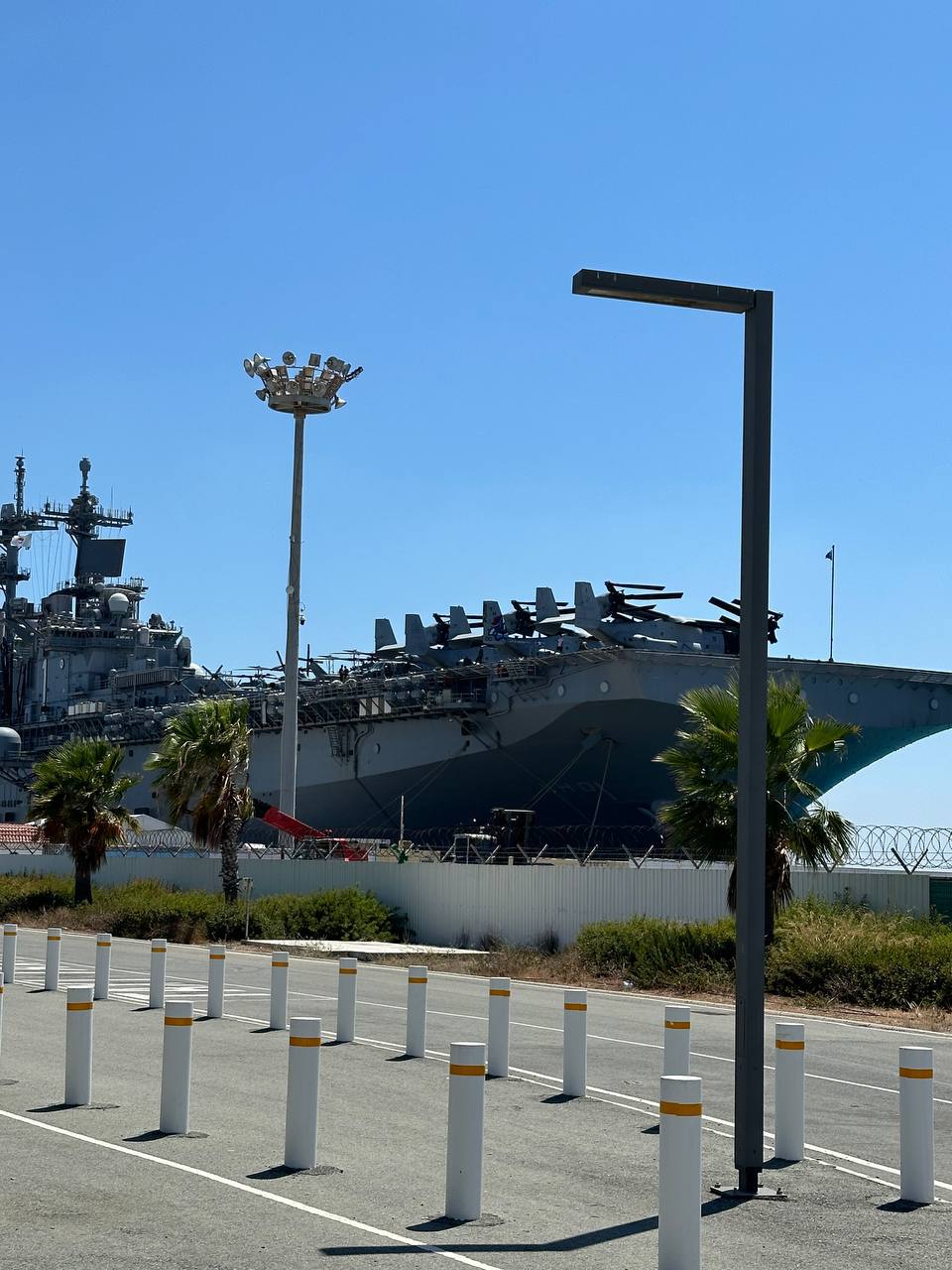 Подробнее о статье The American amphibious assault ship USS Wasp was spotted in the port of Limassol