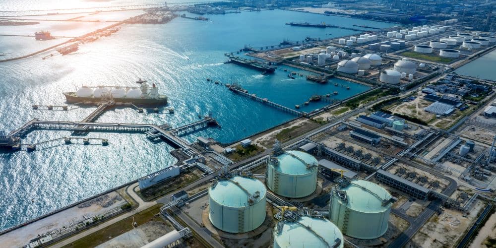 Read more about the article The Chinese company demands 200 million euros from Cyprus after the termination of the contract for the construction of a liquefied natural gas terminal