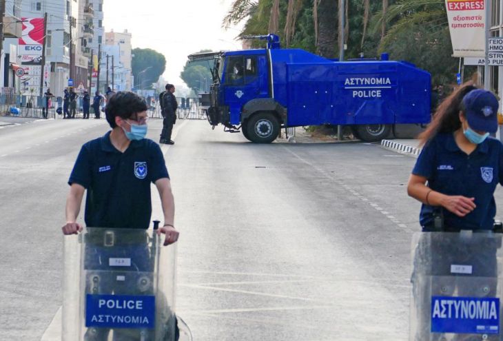 Подробнее о статье The Cyprus police will buy two more armored vehicles with water cannons. For 1.01 million euros