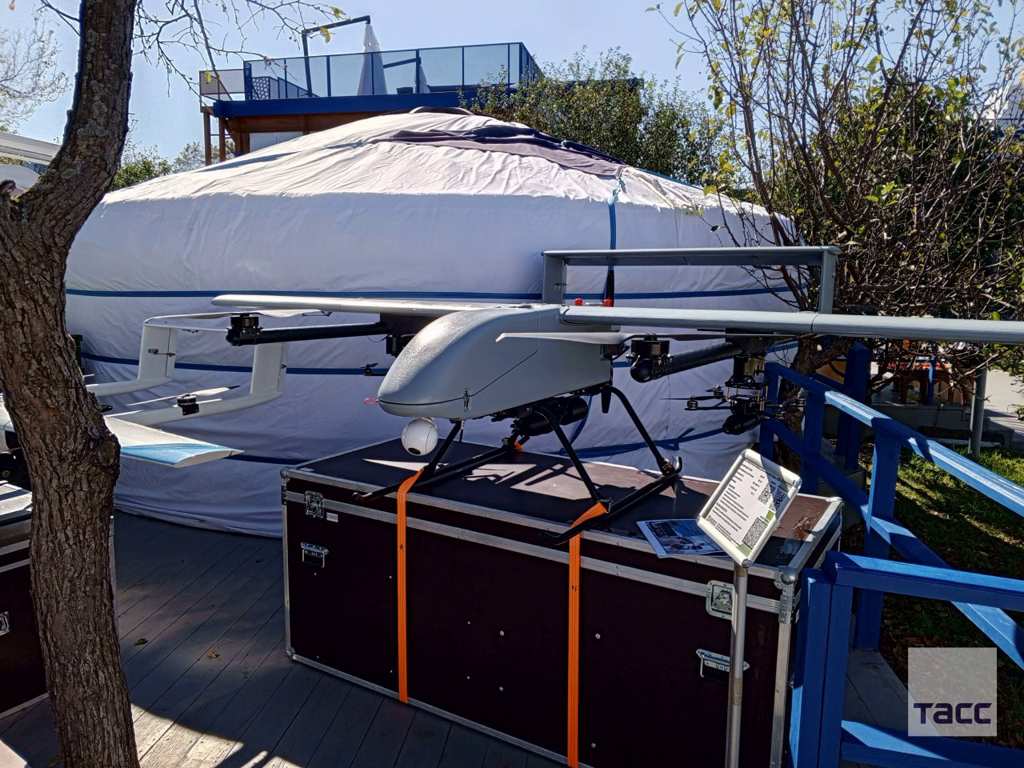 Read more about the article Russia has created the Burya-20 carrier drone capable of attacking targets with FPV drones at a distance of more than 70 km