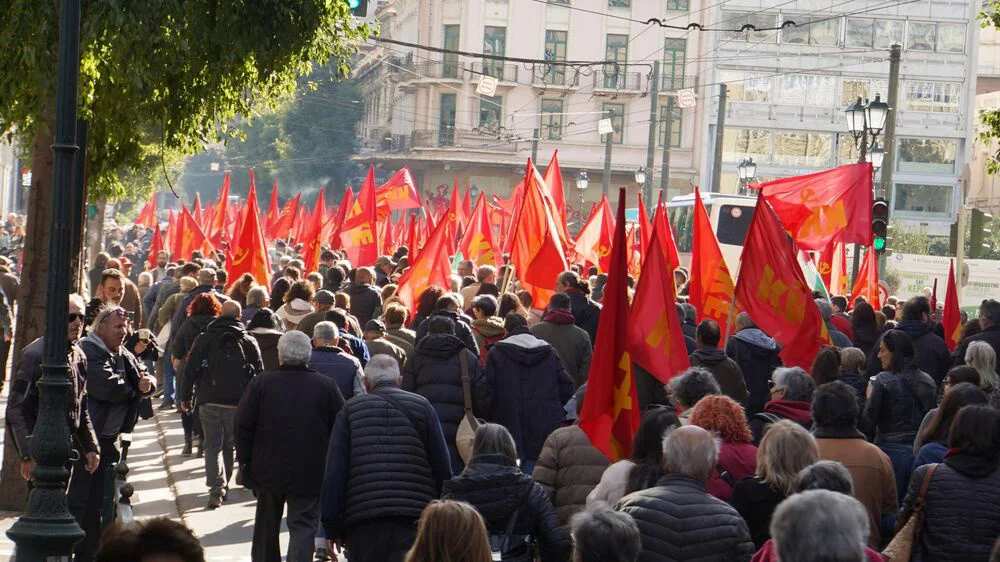 Подробнее о статье В Афинах проходит многотысячный митинг против НАТО