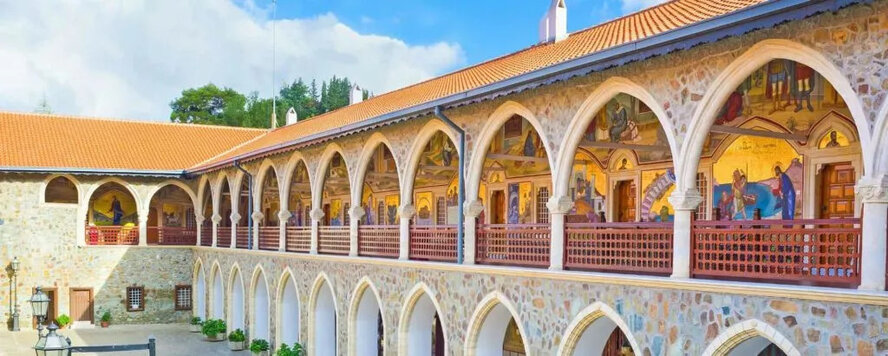 Read more about the article Εκπρόσωποι δέκα διαφορετικών θρησκειών ζουν στην Κύπρο.