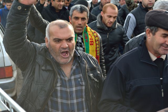 Read more about the article Kurds living in Cyprus held a protest march in Nicosia, demanding that Washington intervene and stop attacks on Kurds in northern Syria after the fall of the Assad regime.