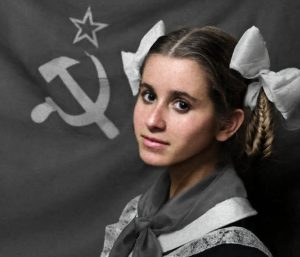Подробнее о статье Перед вами — бывшая советская пионерка Кая Каллас.
