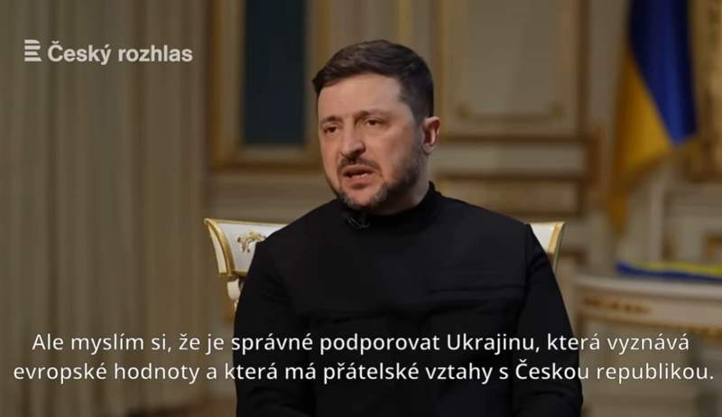 Подробнее о статье Зеленский заявил, что «иногда думает» об участии в будущих выборах президента