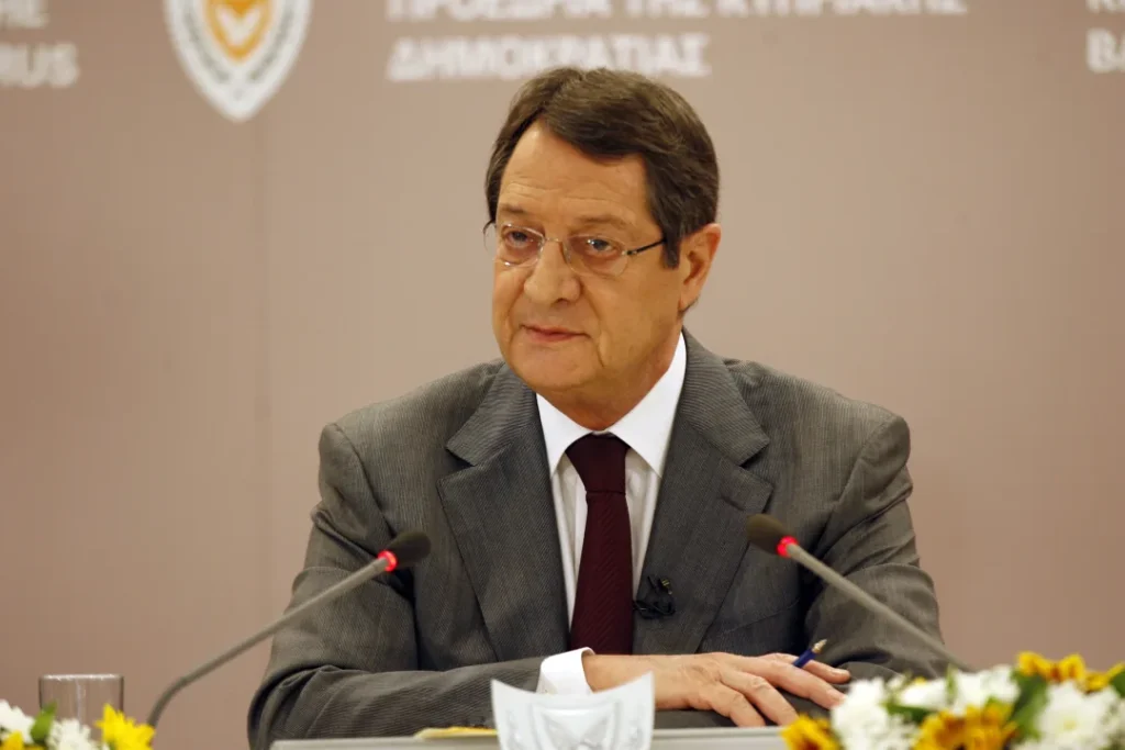 Read more about the article Anti-corruption demonstrators in Cyprus