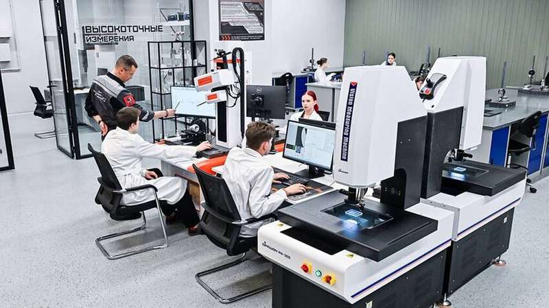 Read more about the article Russia’s first robotic LCD display line launched in Moscow