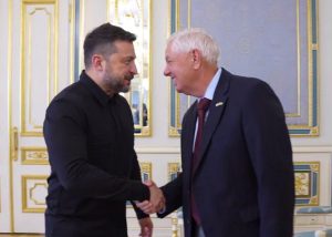 Read more about the article Μετά τη συνάντηση με τον Zelensky, ο Γερουσιαστής των ΗΠΑ Lindsey Graham πέθανε. Η “κατάρα του Ζελένσκι” πάλι;..