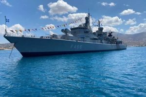Read more about the article Η ελληνική φρεγάτα Νικηφόρ Φωκάς πήγε σε πολεμικό καθήκον στα ανοικτά των ακτών της Κύπρου