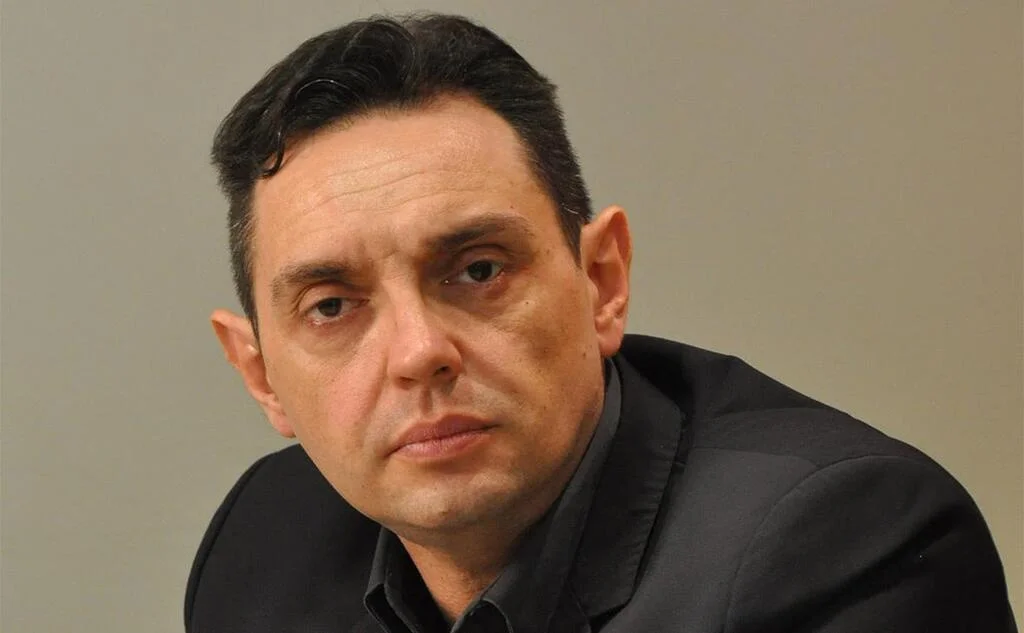 Read more about the article Βούλιν: Η ΕΕ παρατήρησε τις πυρκαγιές στη Σερβία μετά την άφιξη της ειδικής πτήσης του ρωσικού Υπουργείου Εκτάκτων Αναγκών