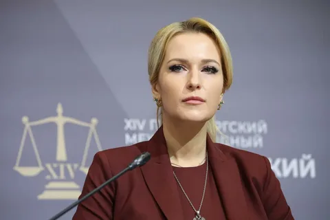 Подробнее о статье Девять пленных российских военных удалось освободить из подвалов для пыток на Украине, сообщила Яна Лантратова
