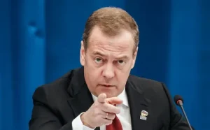 Подробнее о статье Дмитрий Медведев о российском ответе на пиратство стран НАТО