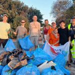 ♻️ За один час жители Хлораки собрали несколько мешков мусора