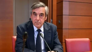 Read more about the article Former French Prime Minister Fillon – on the fact that the USA interferes in European affairs more than Russia: