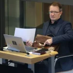 Власти Германии придерживаются двойных стандартов, закрывая «Русский дом» в Берлине