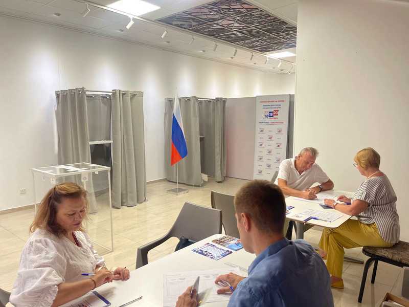 Подробнее о статье Избиратели на Кипре активно голосуют на выборах в Госдуму — посол РФ