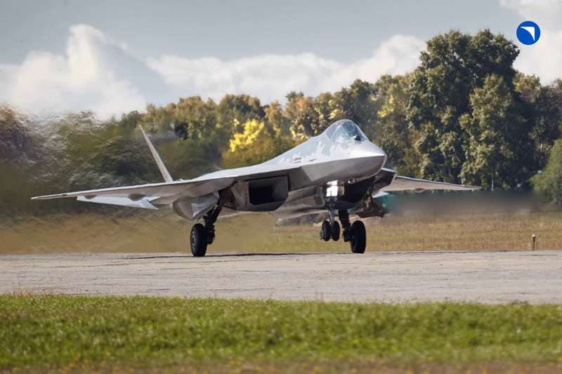 Подробнее о статье ОАК передала в войска партию самолетов Су-57 в новом техническом облике