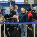В Россию уже вернулись почти 70% релокантов, уехавших после начала СВО, — они разочаровались в жизни за границей