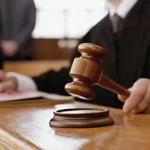 На Кипре адвокат предстанет перед судом по 14 обвинениям в присвоении €185.000 и отмывании денег