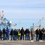 В пятницу портовые рабочие провели акции протеста в портах Лимассола и Ларнаки