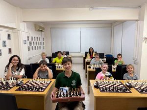 Подробнее о статье Шахматный клуб Сергея Карякина открылся на Кипре!
