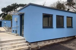 Read more about the article The Ministry of Education of Cyprus is installing prefabricated classrooms in schools without a construction permit
